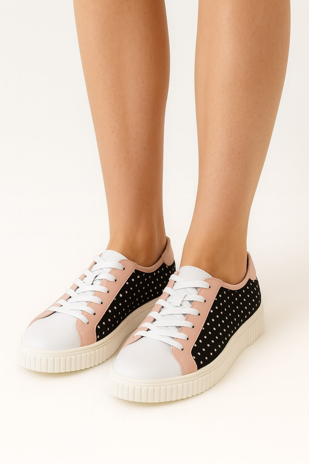 Luna Dot Sneakers